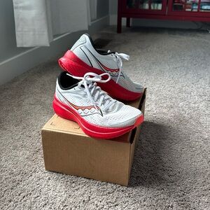 Saucony Endorphin Speed 3 women’s 9.5